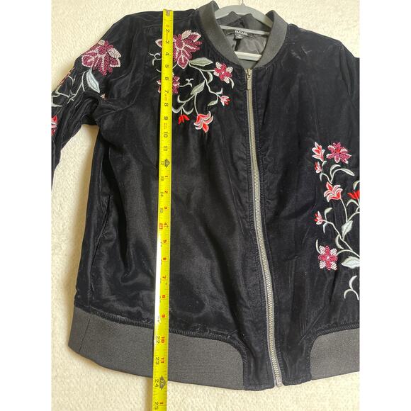 A.N.A Women's Velvet Embroidered Floral Romantic Whimsygoth Western Jacket XL - Picture 7 of 8